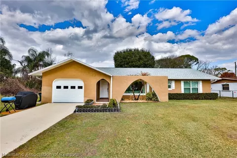 2108 Manatee Dr, Sebring, FL 33870
