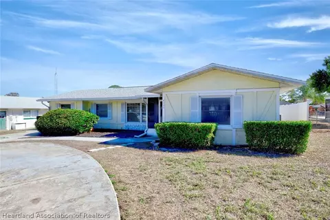 4131 Bianca St, Sebring, FL 33872 photo 2