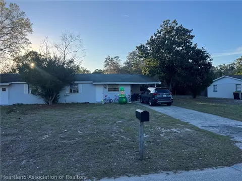 115 Marrero Ave, Sebring, FL 33875