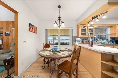 Dining - 325 Sunset Rd, Frostproof, FL 33843 photo 4 of 4