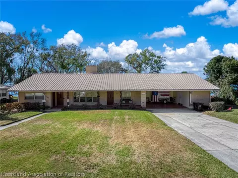 Exterior - 325 Sunset Rd, Frostproof, FL 33843 photo 2 of 6