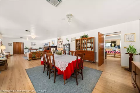 Dining - 325 Sunset Rd, Frostproof, FL 33843 photo 2 of 4