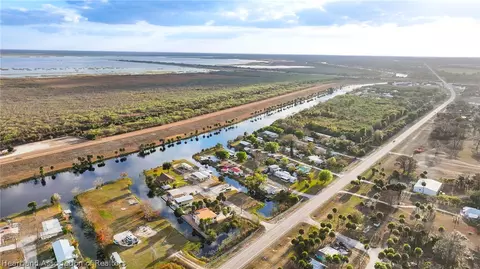 View/Area - 1041 Pine Way, Okeechobee, FL 34974 photo 3 of 4