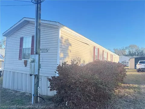 320 E 8th St, Frostproof, FL 33843