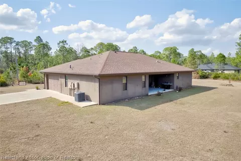 Exterior - 5008 Oak Rd, Sebring, FL 33875 photo 3 of 5