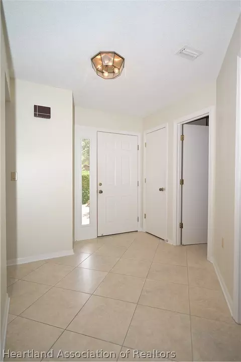 Entry Way - 2921 Summertree Dr, Sebring, FL 33872 photo 1 of 1