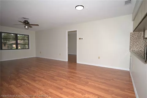 Living - 2921 Summertree Dr, Sebring, FL 33872 photo 1 of 8