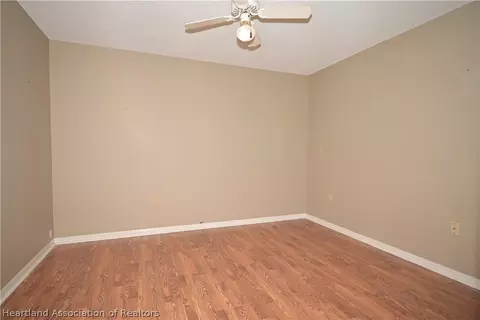 Bedroom - 2921 Summertree Dr, Sebring, FL 33872 photo 5 of 6