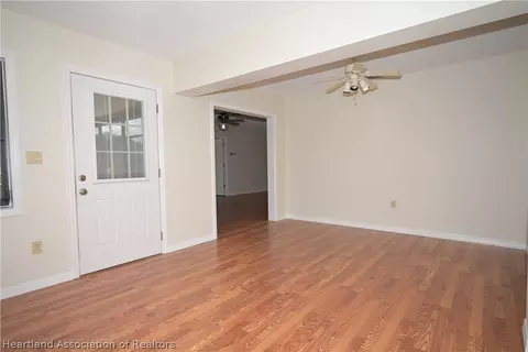 Living - 2921 Summertree Dr, Sebring, FL 33872 photo 8 of 8