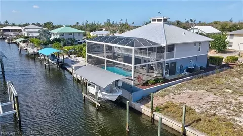 16140 Porto Bello St, Bokeelia, FL 33922
