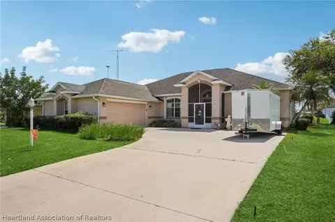 107 Orange Rd NE, Lake Placid, FL 33852