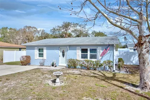 206 Ariana Pl, Auburndale, FL 33823