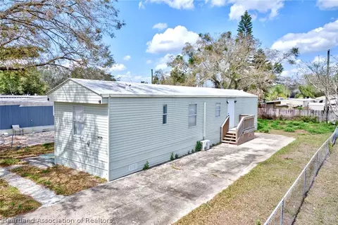 4610 Granada Ave, Sebring, FL 33870