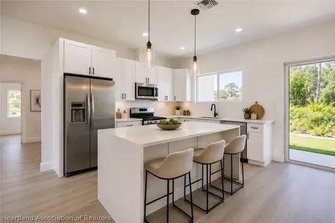 Kitchen - 4307 Talbot St, Sebring, FL 33872 photo 1 of 2