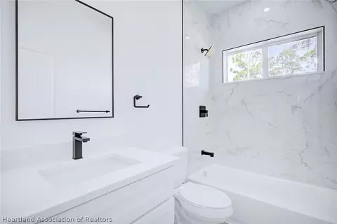 Bath - 4307 Talbot St, Sebring, FL 33872 photo 2 of 2