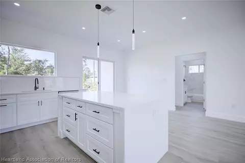 Kitchen - 4307 Talbot St, Sebring, FL 33872 photo 2 of 2
