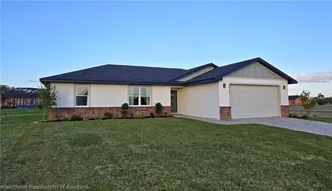 6836 Heavitree Dr, Sebring, FL 33876 photo 2