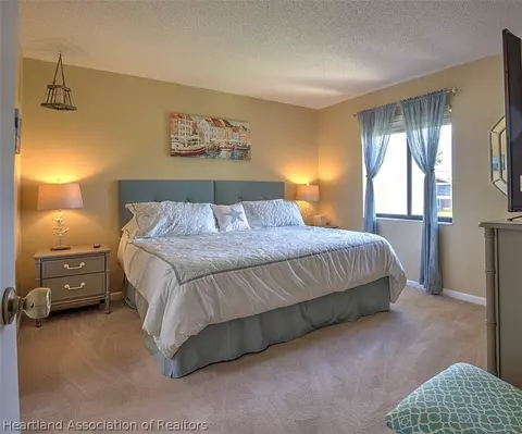 Bedroom - 3513 Edgewater Dr, Sebring, FL 33872 photo 1 of 7