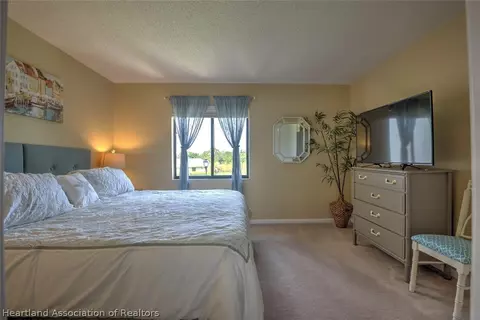 Bedroom - 3513 Edgewater Dr, Sebring, FL 33872 photo 3 of 7