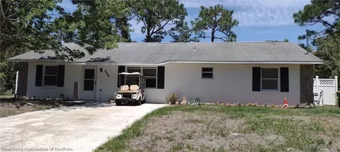 339 Comanche St NW, Lake Placid, FL 33852