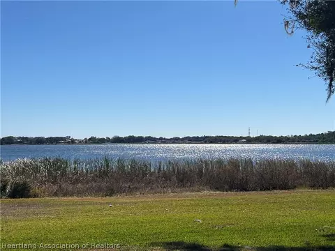 998 Grand Lake Blvd, Avon Park, FL 33825