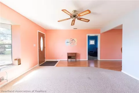 Living - 217 Eagle Ave, Sebring, FL 33870 photo 5 of 7