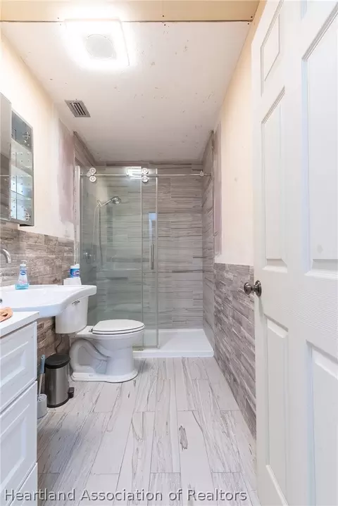 Bath - 217 Eagle Ave, Sebring, FL 33870 photo 1 of 11