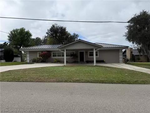 209 Mccoy Dr, Lake Placid, FL 33852
