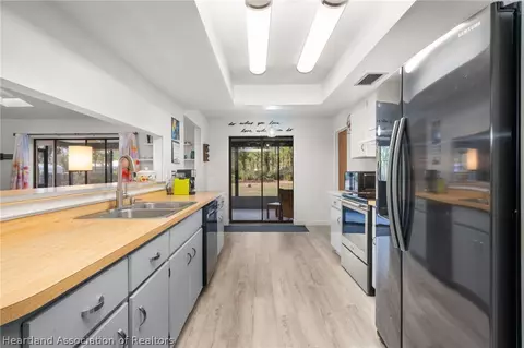 Kitchen - 6121 Cherry Rd, Sebring, FL 33875 photo 1 of 3