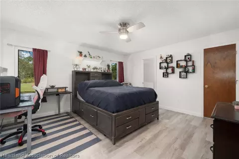 Bedroom - 6121 Cherry Rd, Sebring, FL 33875 photo 1 of 6