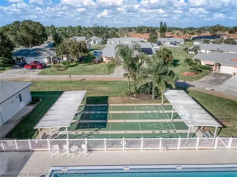 View/Area - 4501 Vantage Cir, Sebring, FL 33872 photo 6 of 9