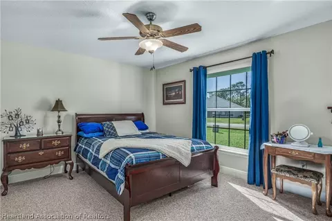 Bedroom - 4501 Vantage Cir, Sebring, FL 33872 photo 8 of 10