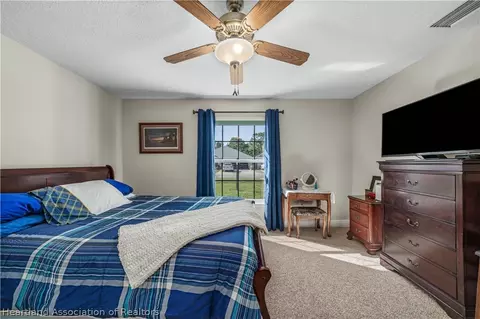 Bedroom - 4501 Vantage Cir, Sebring, FL 33872 photo 10 of 10