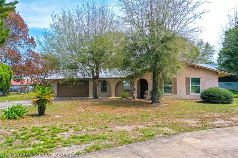 1318 Deer Park Ct, Sebring, FL 33872