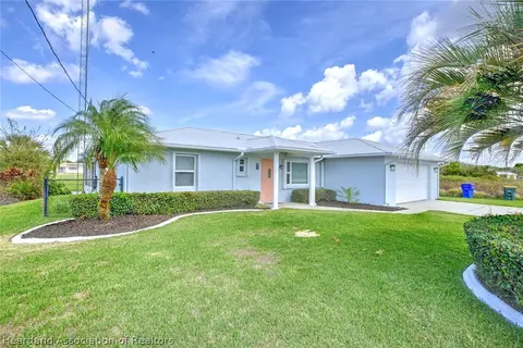 130 Mango Rd NE, Lake Placid, FL 33852