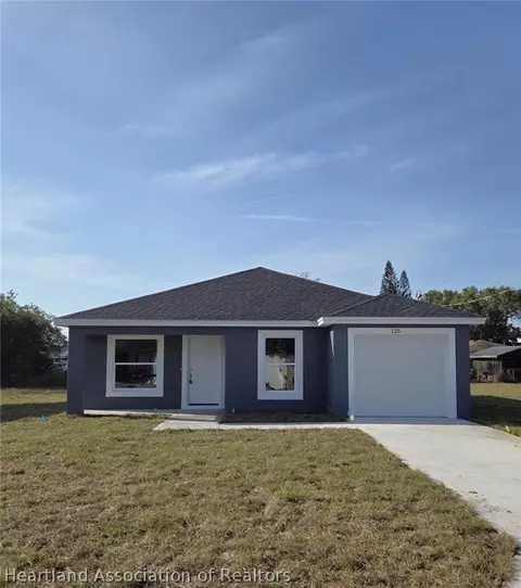 125 Pierce St, Lake Wales, FL 33859