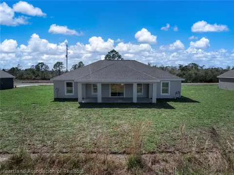 Exterior - 5800 Cortez Blvd, Sebring, FL 33872 photo 5 of 7