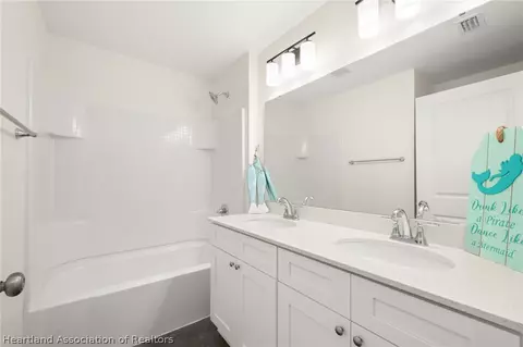 Bath - 5800 Cortez Blvd, Sebring, FL 33872 photo 5 of 7