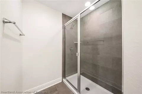 Bath - 5800 Cortez Blvd, Sebring, FL 33872 photo 2 of 7
