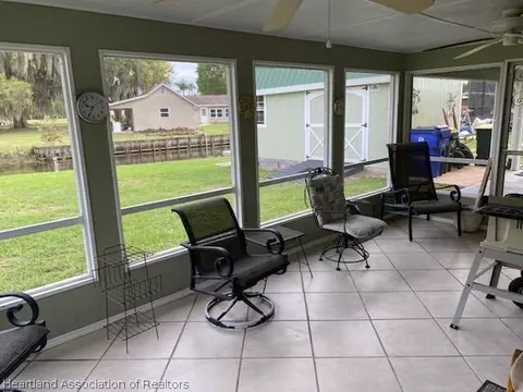 Exterior - 3601 Oakview Dr, Sebring, FL 33876 photo 3 of 10