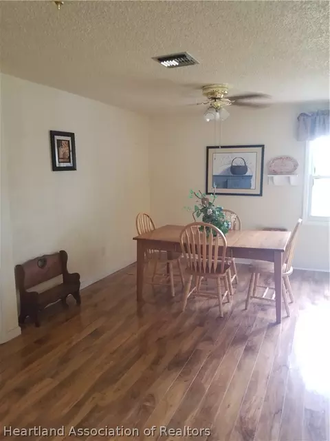 Dining - 3601 Oakview Dr, Sebring, FL 33876 photo 1 of 1