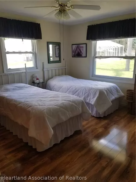 Bedroom - 3601 Oakview Dr, Sebring, FL 33876 photo 1 of 2