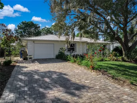 4223 Tangier St, Sebring, FL 33872
