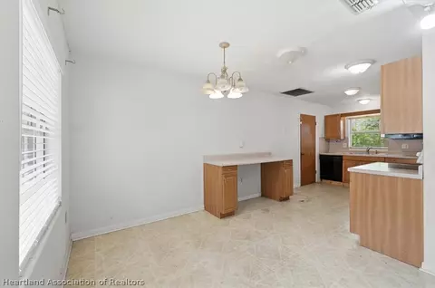 Dining - 4429 Pinebrooke Pl, Dover, FL 33527 photo 1 of 2