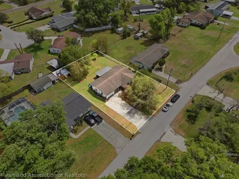 View/Area - 4429 Pinebrooke Pl, Dover, FL 33527 photo 2 of 5