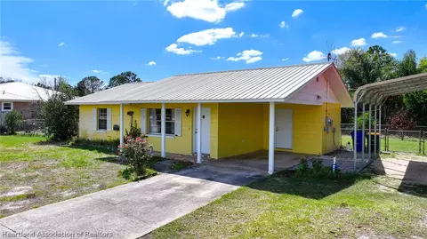 3303 Lakewood Rd, Sebring, FL 33875