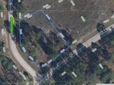 737 Grissom Rd NW, Lake Placid, FL 33852