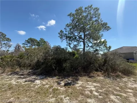 4644 San Ignacio Dr, Sebring, FL 33872