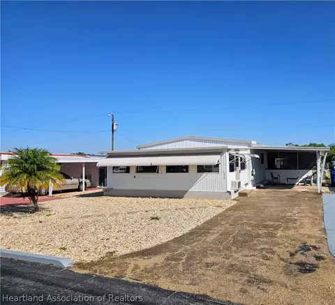 2910 San Francisco Ln, Sebring, FL 33870