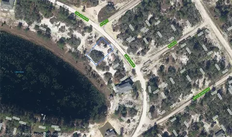 454 Lake Gloria Dr, Lake Placid, FL 33852